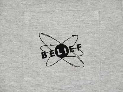 Belief NYC Physics Pocket Tee -グレー